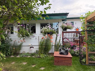3 - 10405 Township Road 740