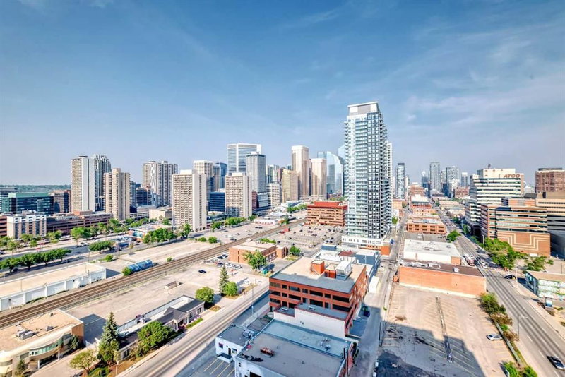 1812 - 1053 10 Street SW