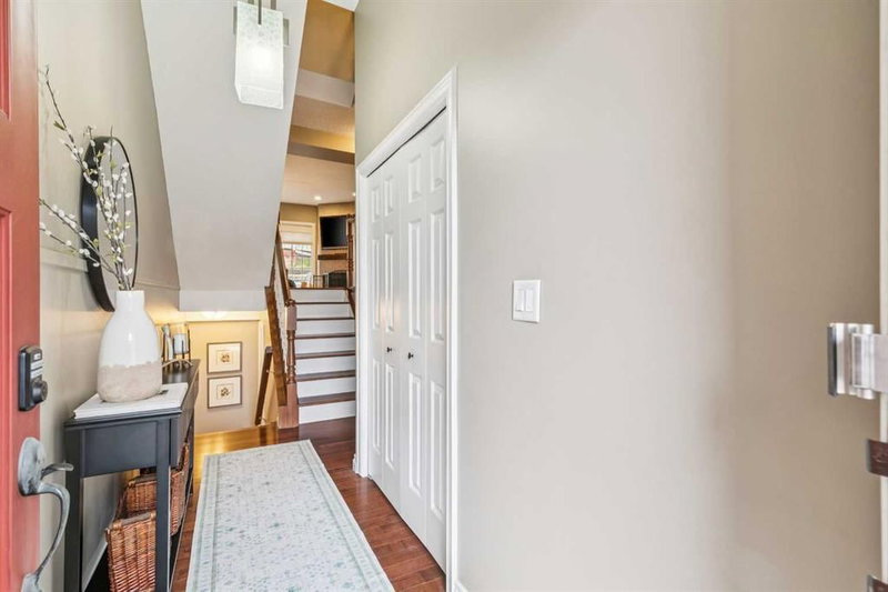 22 - 448 Strathcona Drive SW