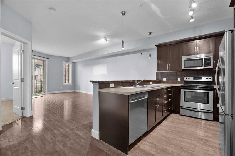 3103 - 15 Sunset Square NE