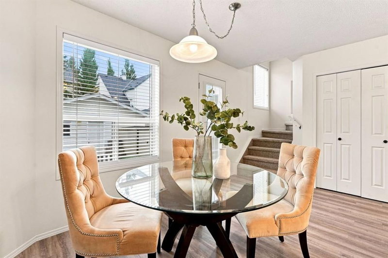 31 Bridlewood Avenue SW, Calgary — listing photo 10