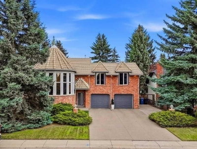 1216 Varsity Estates Drive NW