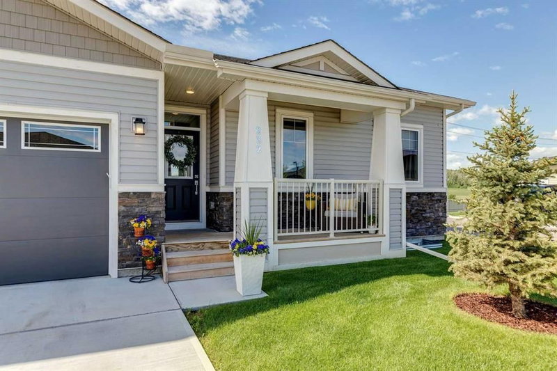 232 - 20 Silverado Crest Park SW