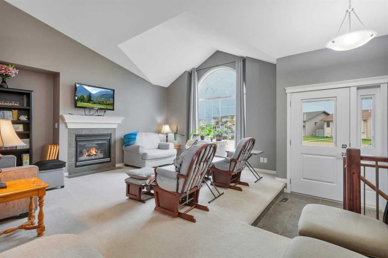 8 Hansen Close