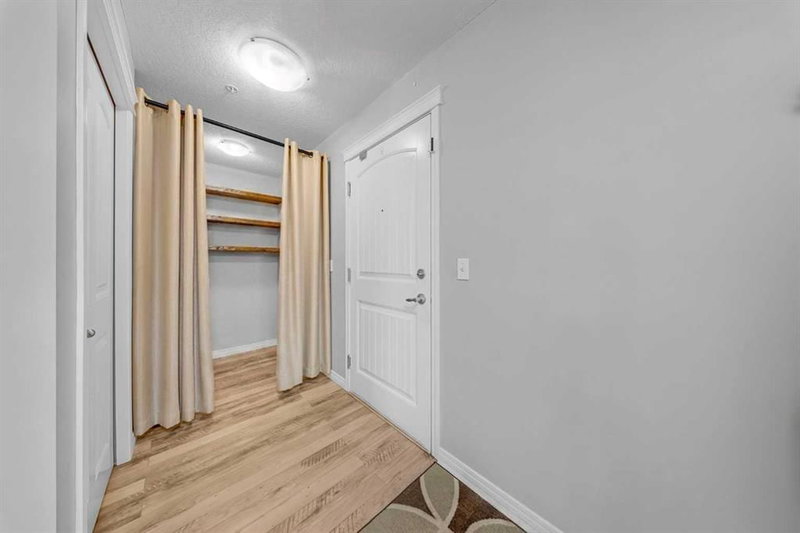 3206 - 10 Country Village Park