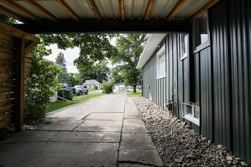 145 S 1 Street W