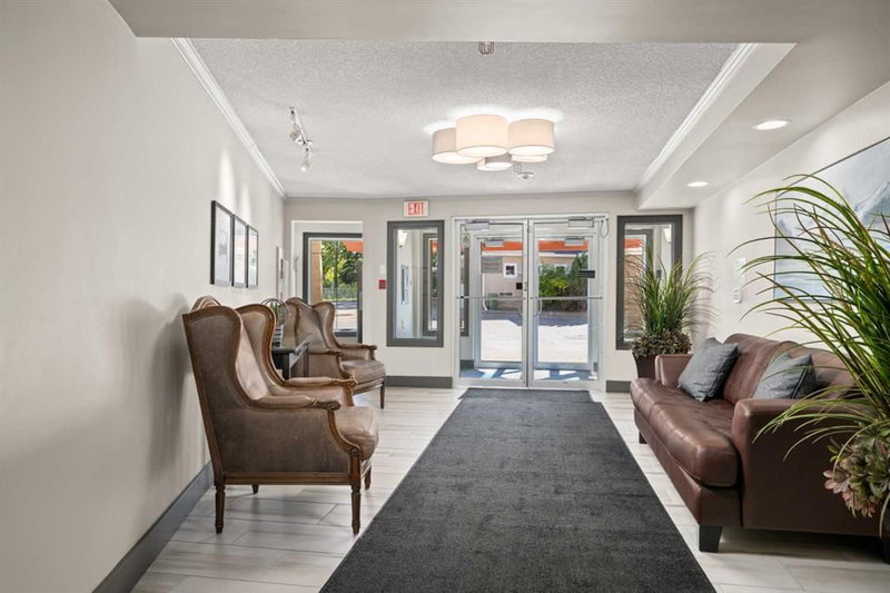 411 - 40 Parkridge View SE