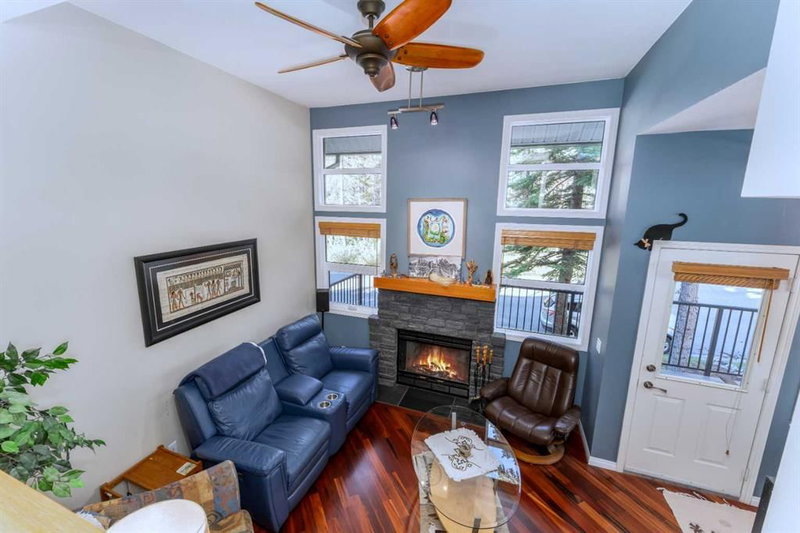 9 - 242 Benchlands Terrace