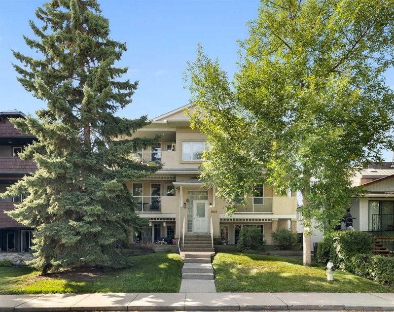 302 - 1921 25 Street SW