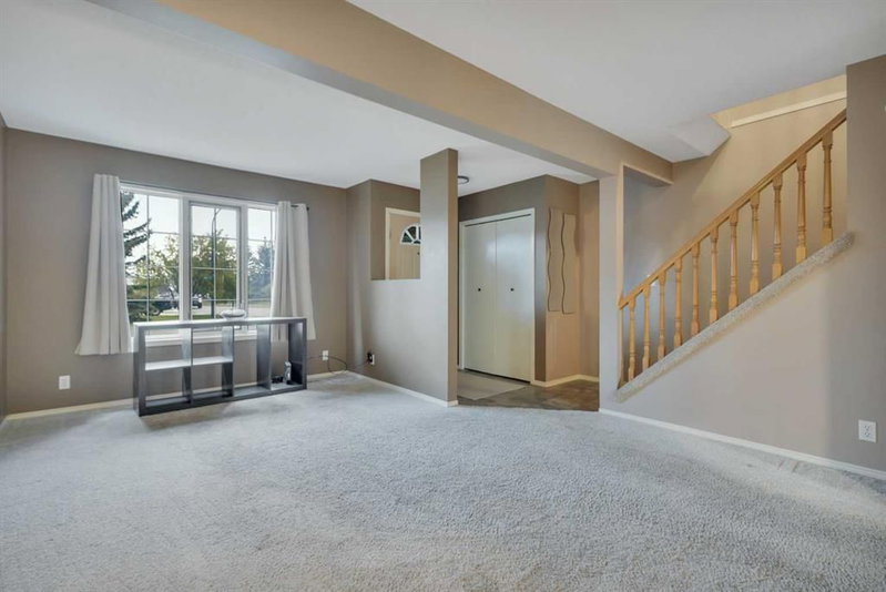 1 Dixon Crescent