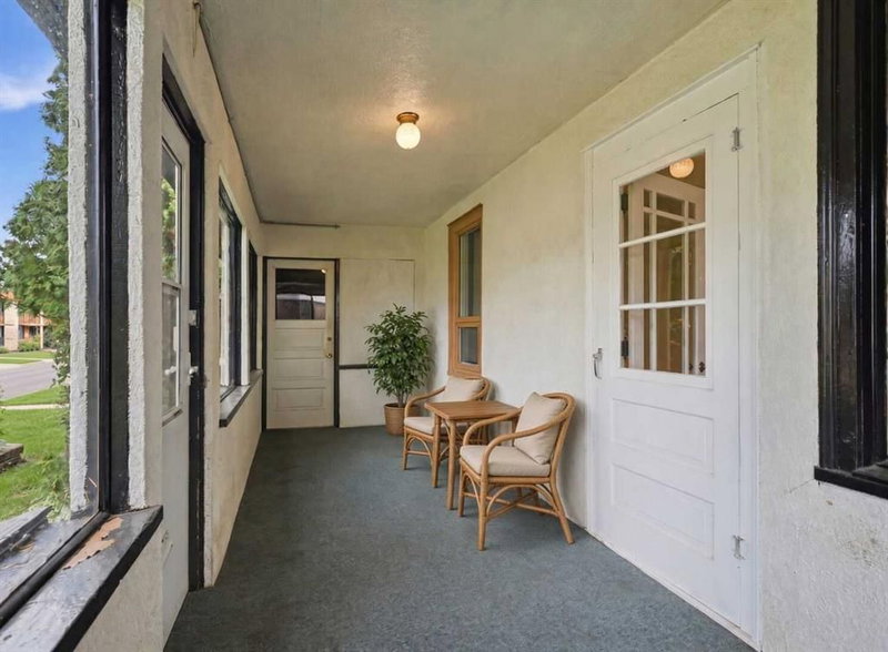 5011 54 Ave