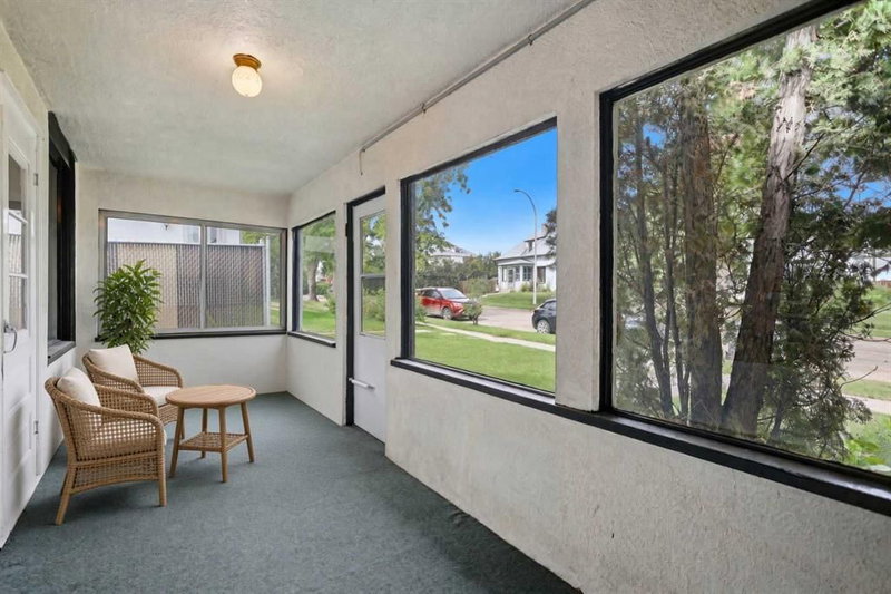 5011 54 Ave