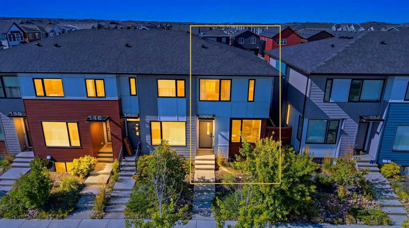 138 Homestead Boulevard NE