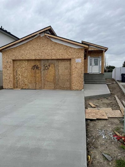 107 Sierra Road SW