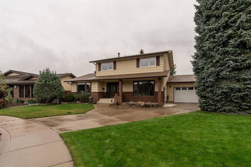 310 Kings Bay S