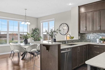 27 Mahogany Crescent SE