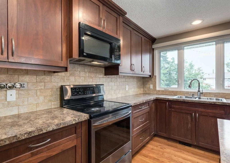 99 Silver Brook Drive NW, Silver Springs — interior photo 5