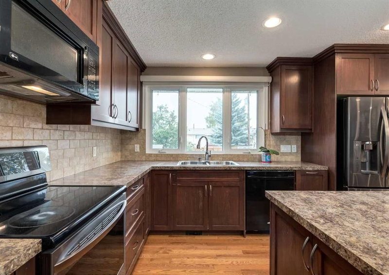 99 Silver Brook Drive NW, Silver Springs — interior photo 7