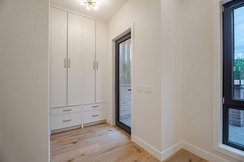 112 7 Avenue NW, Crescent Heights — interior photo 6