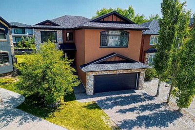 16 Rockcliff Point