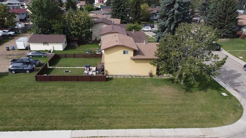 3 Gibson Close