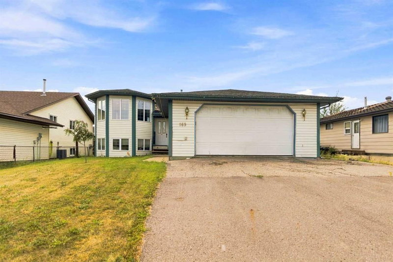 169 MCCONACHIE Crescent
