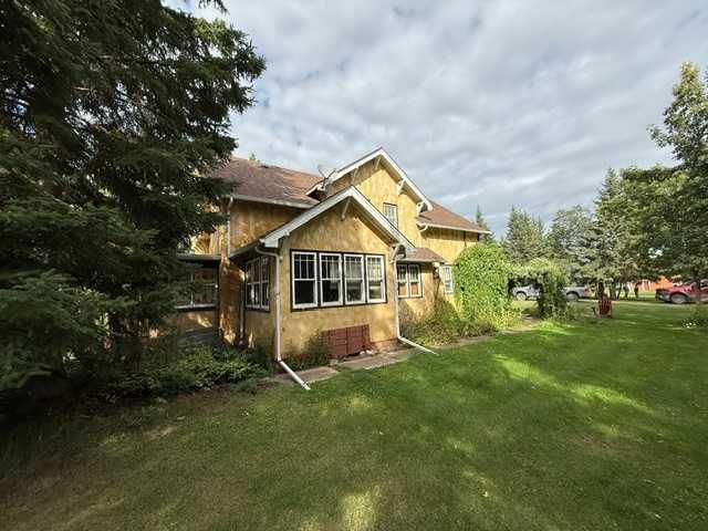 841077 Hwy 743