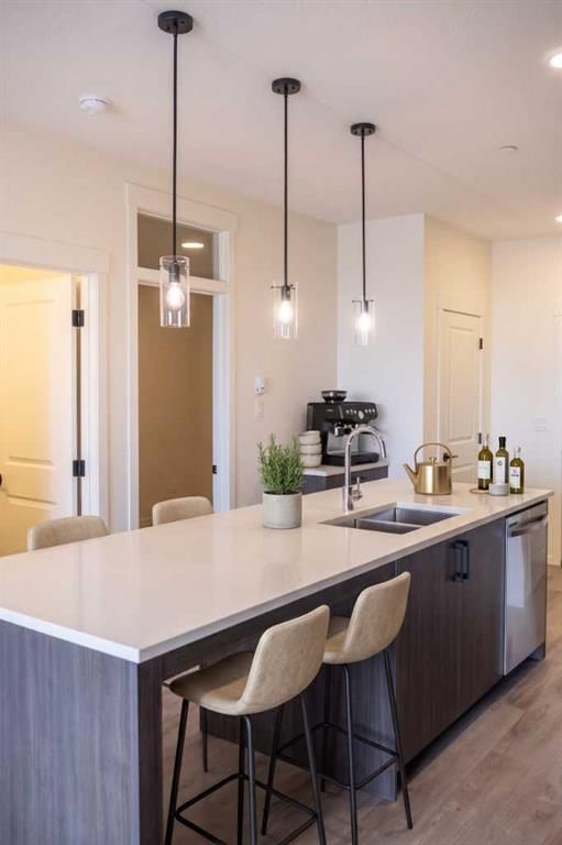 1305 - 47 Creekview Gardens