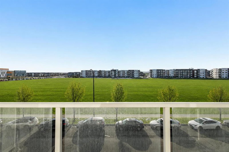 305 - 20 Seton Park SE