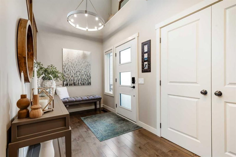 170 Tuscany Ravine Close NW