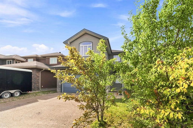 168 Diamondstone Ridge
