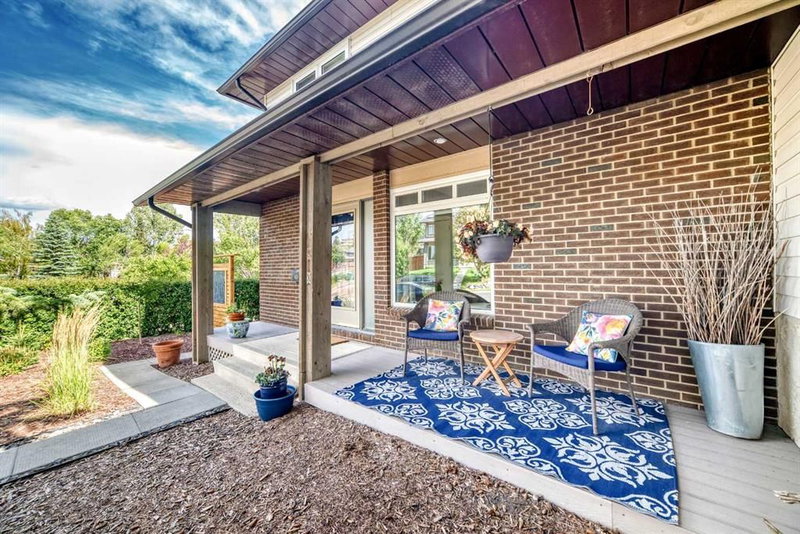 6 Edgedale Way NW