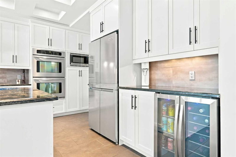 4 Silverado Saddle Court SW, Silverado — interior photo 7