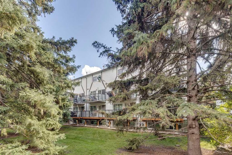 2 - 308 Cedar Crescent SW