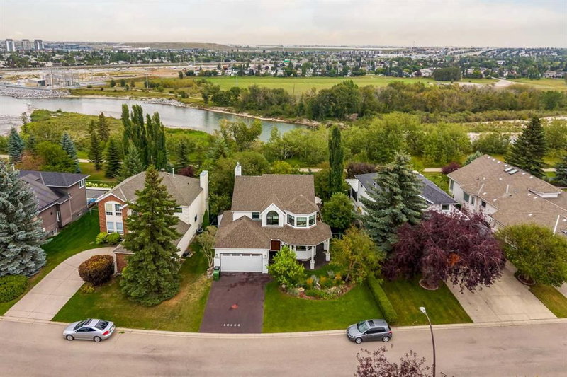12066 Diamond View SE