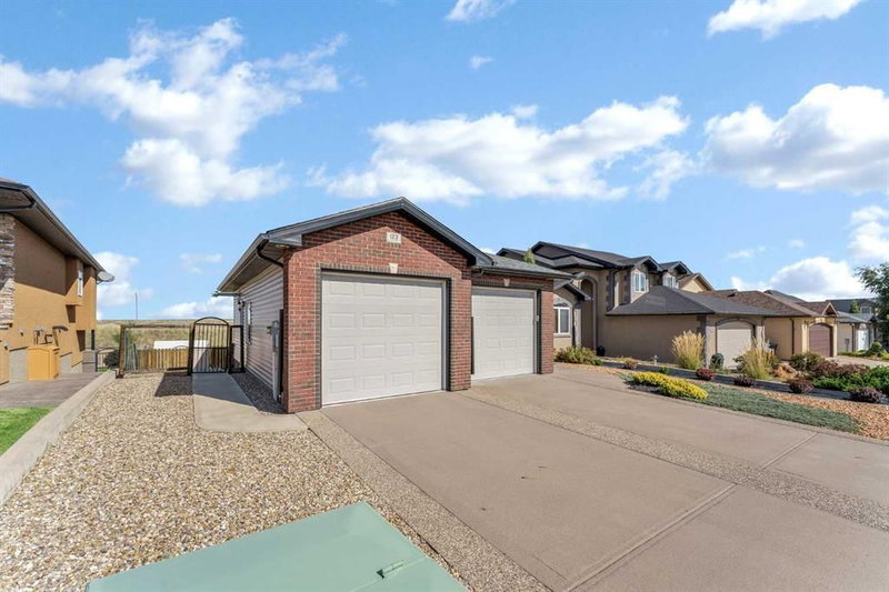 123 Terrace View NE