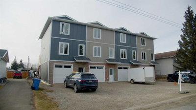 #3 - 106 4 Street NW