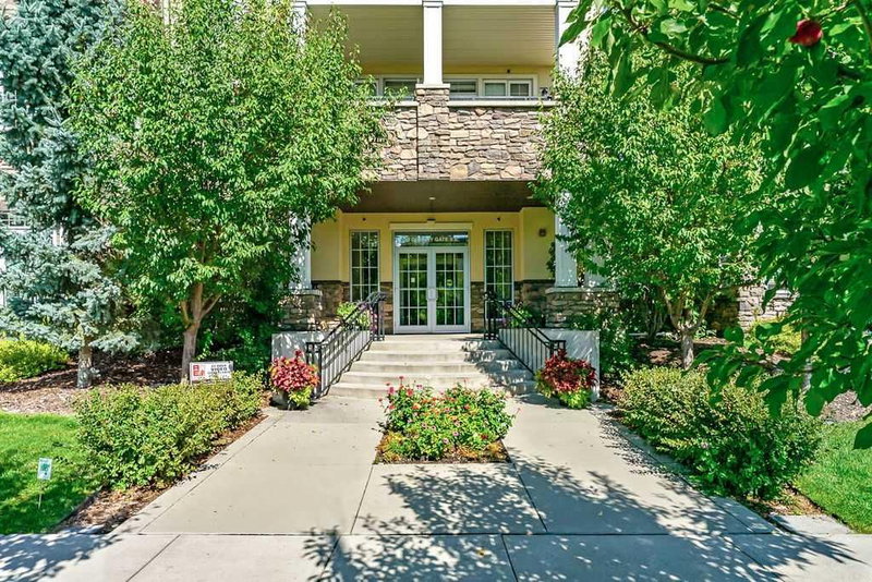 205, 39 Quarry Gate SE, Douglasdale/Glen — interior photo