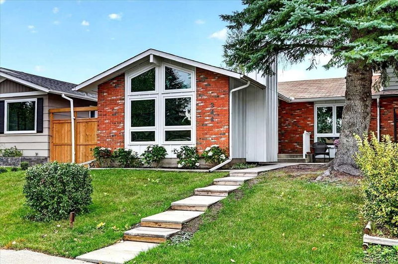 344 Midlake Boulevard SE