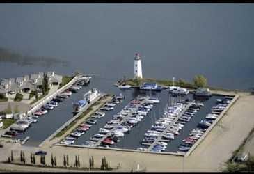 B35 - 5230 Lakeshore Drive