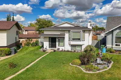 6130 52 Street Close