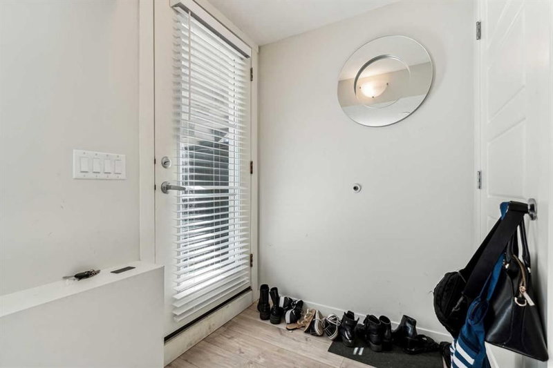 312 - 260 Rowley Way NW