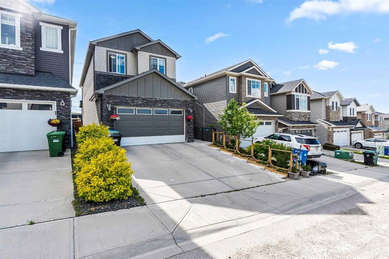 236 Nolanhurst Crescent NW