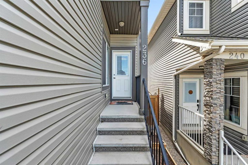 236 Nolanhurst Crescent NW
