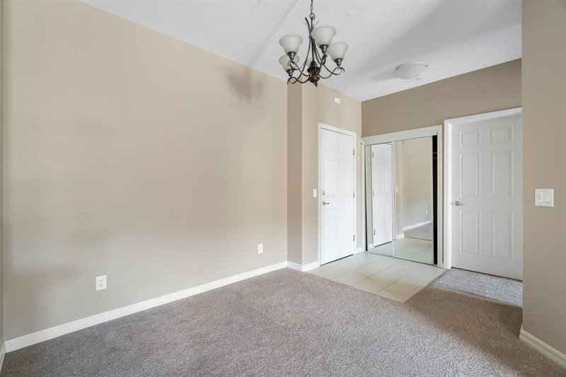 4214, 92 Crystal Shores Road, Crystal Shores — interior photo