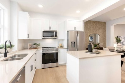 303 - 30 Rochester View NW