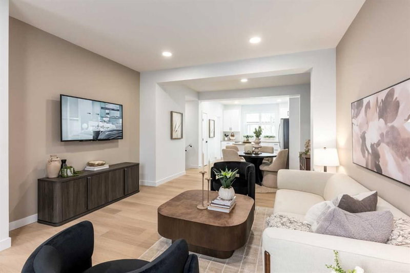 303 - 30 Rochester View NW