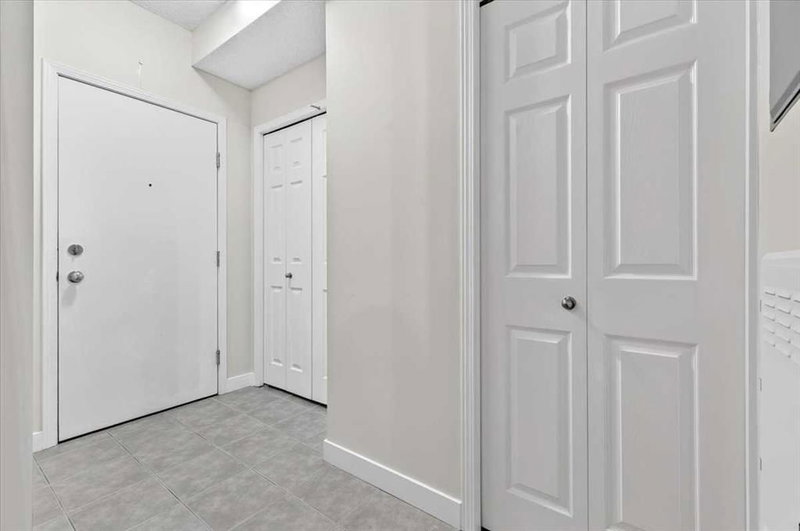 309 - 325 3 Street SE