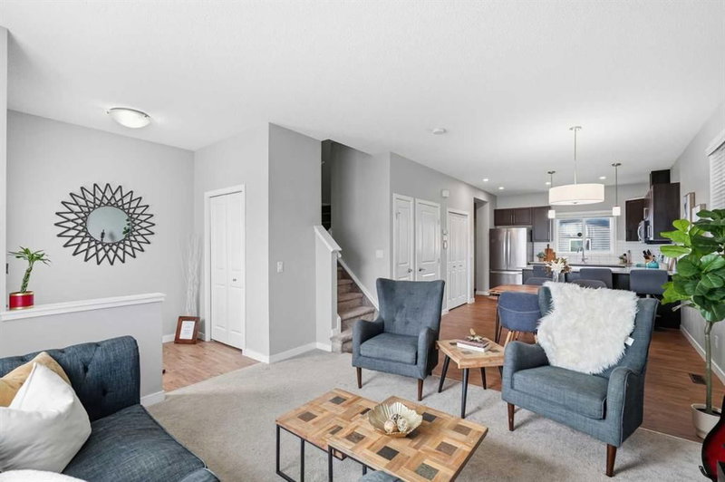 95 Corner Meadows Villas NE