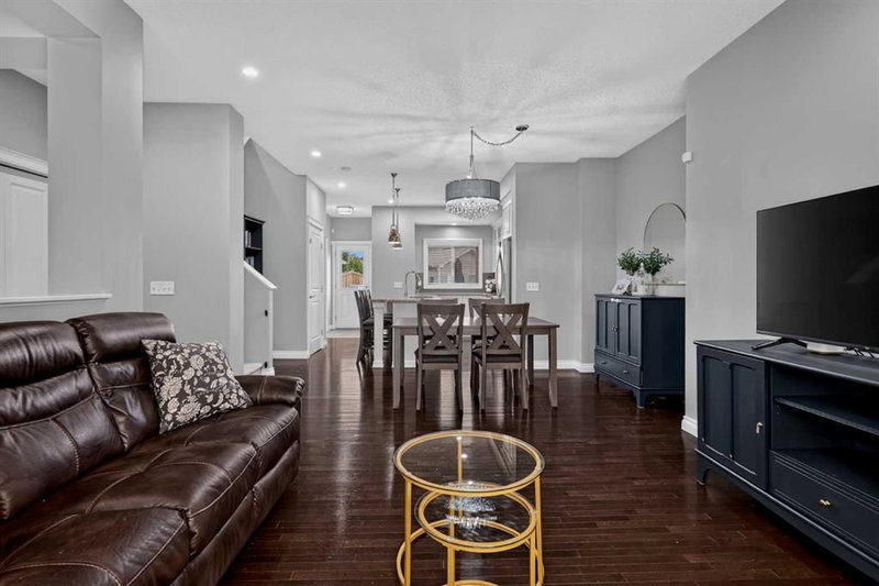 53 Mahogany Point SE, Calgary — listing photo 3